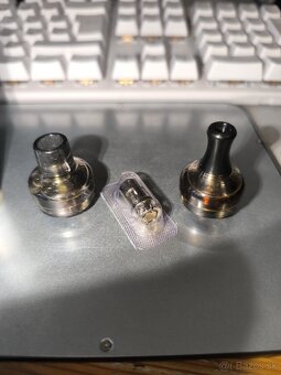 2 liqidy a nástavce na voopoo argus pro vape - 2