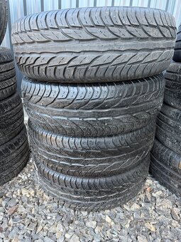 225/65r17 - 2