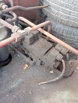 Hydraulická jefnotka - 2