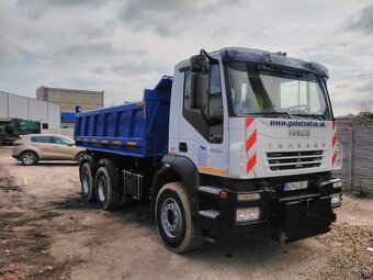 Iveco trakker nákladné autom - 2