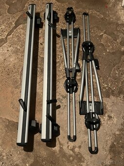 Thule strešné nosiče + 2x nosič bicyklov – Toyota RAV4 (2013 - 2
