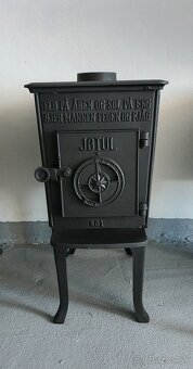 Liatinové kachle Jotul F 601 N čierný lak - 2