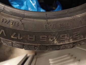 215/45 R17 2ks 50€ - 2