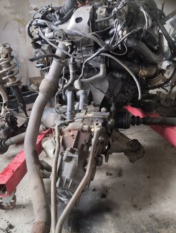 Motor 2,5tdi 110kw Audi A6C5 - 2