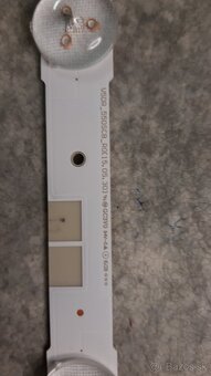 Samsung UE55JU6800 LED podsvietenie - 2