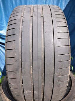Ponúkam 2 letné pneumatiky Pirelli PZero 275/35 R20 - 2