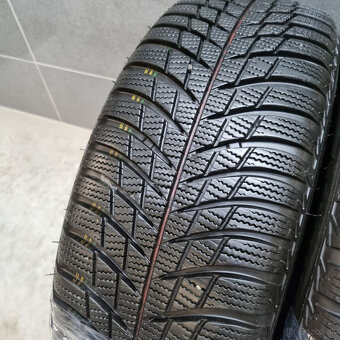 Zimné pneumatiky 205/60 R16 BRIDGESTONE DOT2215 - 2