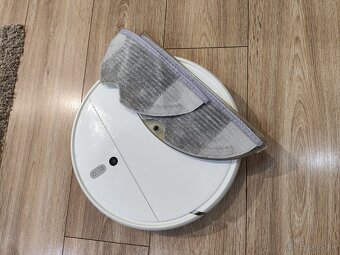 Predám vysávač Xiaomi s funkciou mopovania - 2