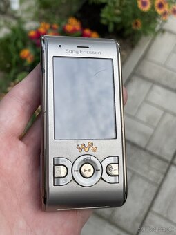 Sony Ericsson W595 - 2