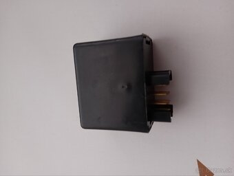 Relé DENSO na smerovky SUZUKI GSX-S 750 - 2