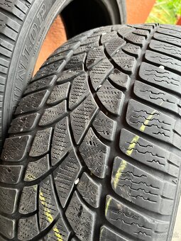 Dunlop 225/45/ R17 - 2