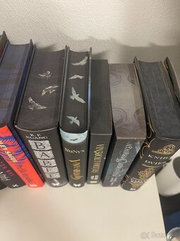 Knihy s oriezkou - nove - 2