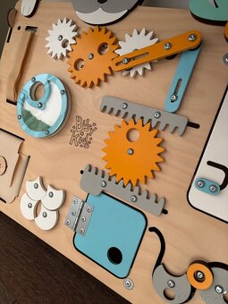 Busykids activity board - 2