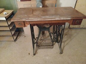 Šijací stroj, Singer - 2