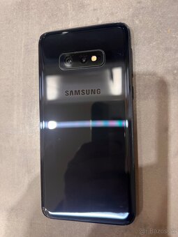 Samsung Galaxy S10e - 2