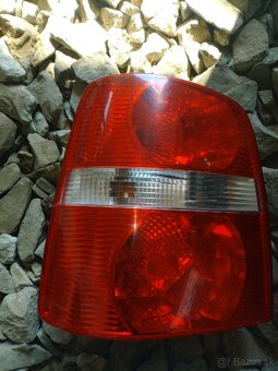 Zadné svetlá vw Touran - 2