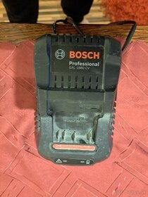 Bosch baterka ,nabíjačka - 2