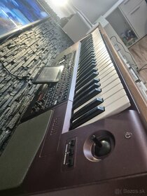 KORG PA-1000.   Cena 1300€ - 2