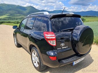 Toyota RAV4 2.2I D-4D 150 Lux 4x4 - 2