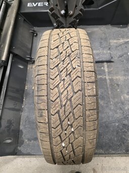 255/70 R17 - 2