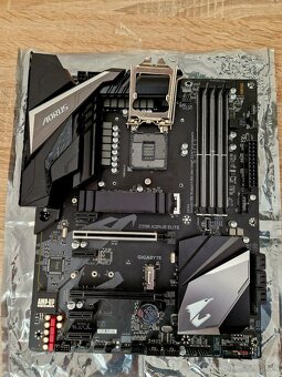 9700k+z390 aorus +32gb vengeance p7ro + bequiet Dark rock 4 - 2
