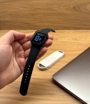Apple Watch SE 2 (2024) 40mm Midnight - nové, záruka - 2
