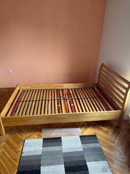 Posteľ drevená s roštom 195 cm x 89 cm x 127 cm - 2