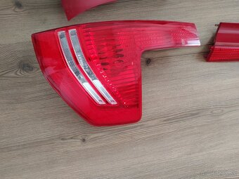 Citroen C4 zadné svetlá - 2