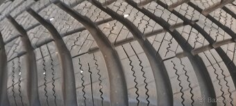 Predám 4ks jazdené zimné 205/55r17-95V Hankook top stav - 2