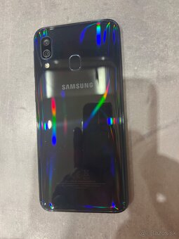 Samsung Galaxy A40 - 2