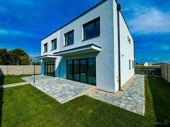 Hľadáme si suseda do dvojdomu v Báči - 2