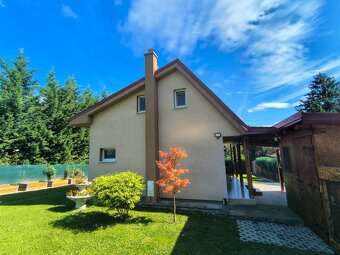 REZERVOVANÉ Celoročná chata s nádherným pozemkom 1135 m2 - 2
