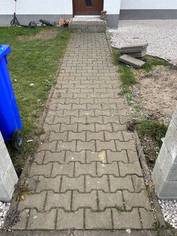 darujem zamkovu dlazbu - 2