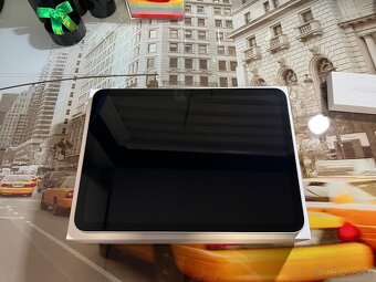 Apple iPad 10th gen - 2