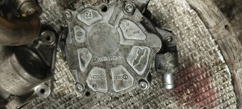 Vákuová pumpa Audi Q5 CJC 03L145100 - 2