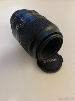 Nikon AF Micro Nikkor 105mm f/2.8 - 2