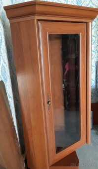 Rohova vitrina rustikalny styl - 2