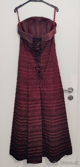 Vinovo červene šaty - 2