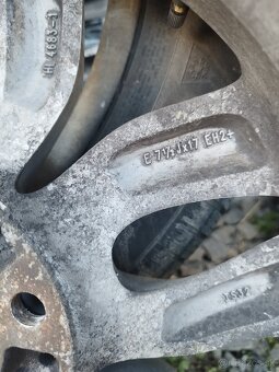 BMW X3 F25 disky + pneu - 2