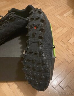 Tenisky Inov-8 Mudclaw (44,5) - 2