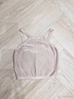 NOVE Guess monogram khaki,bezovy,modry crop top - 2