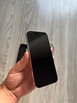 Predam vymenim Iphone 14 Pro 128GB Silver - 2