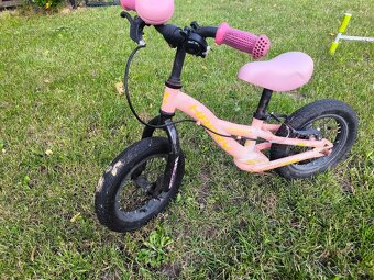 🚲 Detské odrážadlo s brzdou – ružové - 2