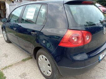 Volkswagen Golf V - 2