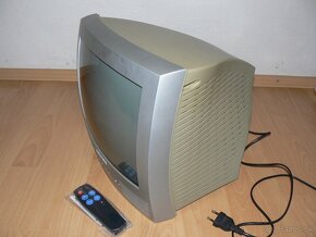 Predám televízor Hyundai CTV14227 - - 2