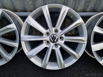 VW Helsinky 5x112 R17 Passat - 2