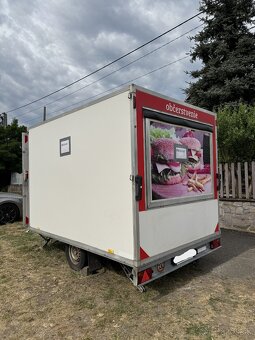 Pojazdný bufetový karavan Unikol - 2