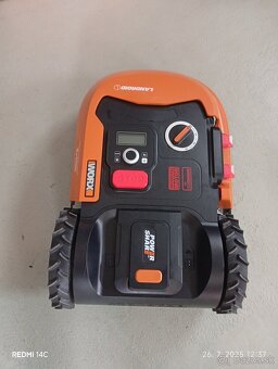 Predám robotickú kosačku worx - 2