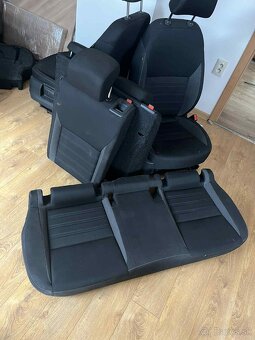Sedačky do áut - 2