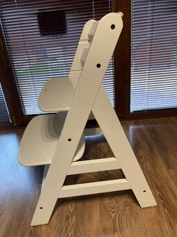 predam detskú drevenú rastúcu stoličku - 2